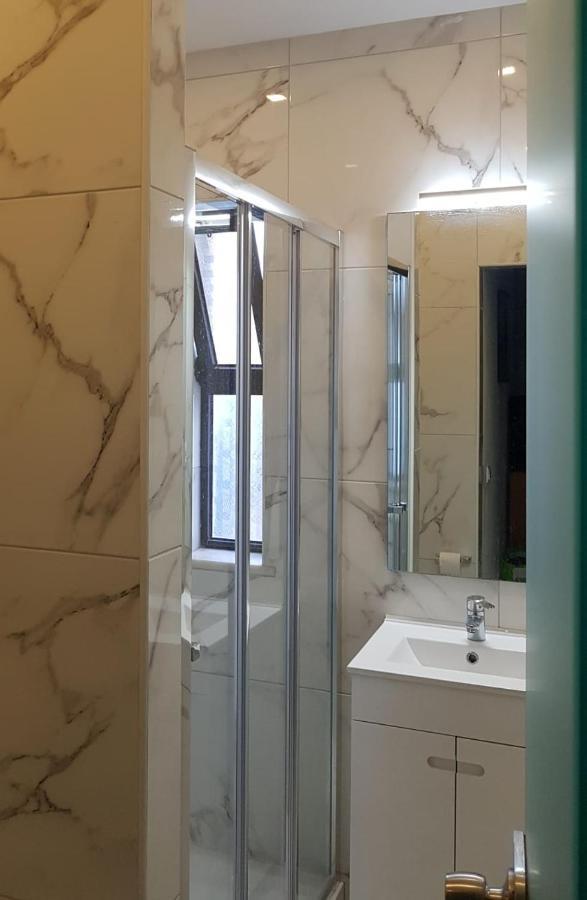 Jade 20.20 Apartment Лагос Екстериор снимка